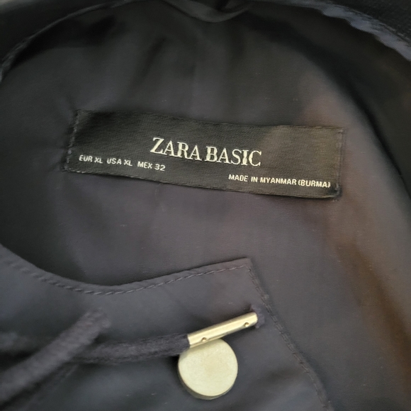 Zara rain jacket - Picture 3 of 3